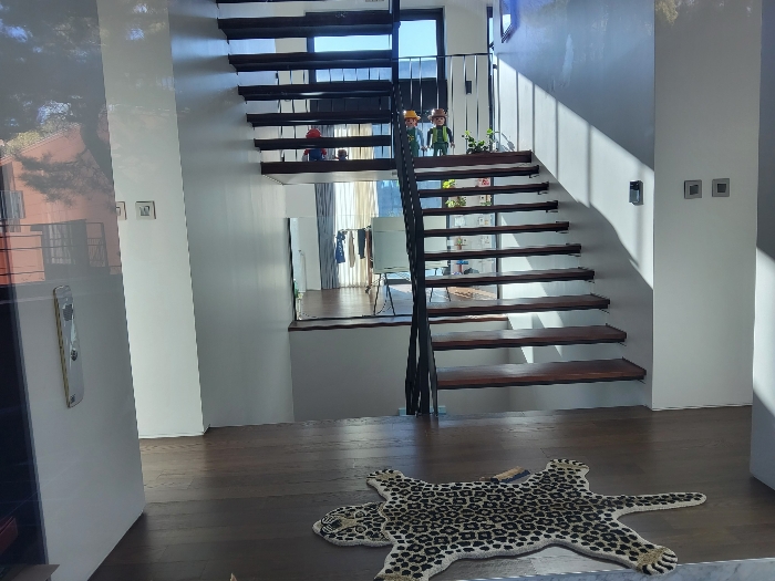 본건 2(가) : 로제티움 15동 1층 내부전경