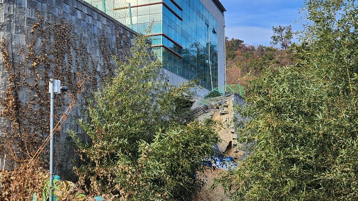 일련번호(1) 토지 옹벽 파손부분