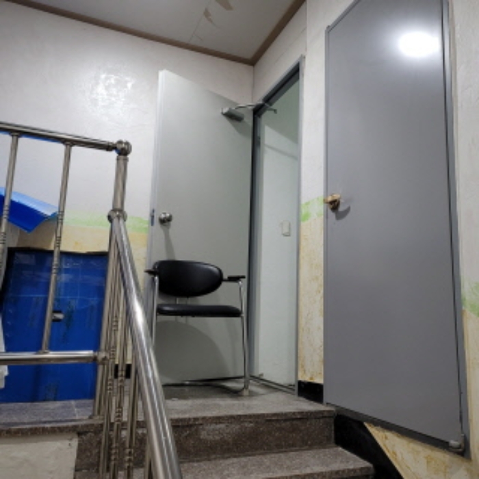 옥상 출입구 전경