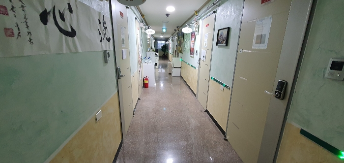 2층복도전경