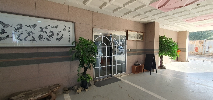 본건건물입구전경