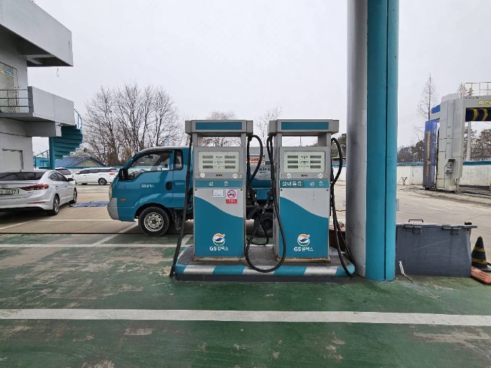 제시 기계기구 목록 주유기 2기(도로 기준 뒤쪽 경유, 등류/경유)