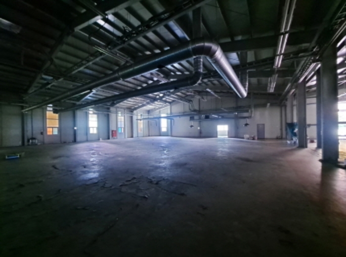 목록 2 공장 내부