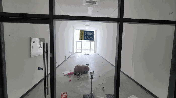 본건 내부 전경