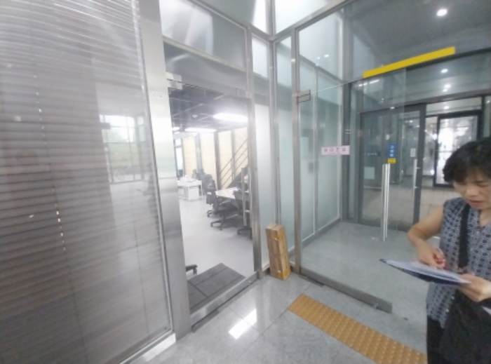 호실 입구