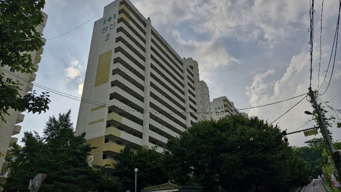 2동 북동측 인근에서 촬영
