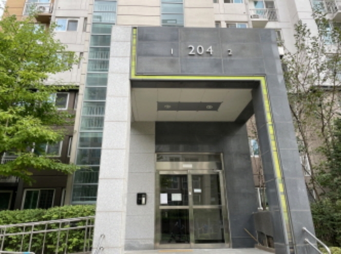 204동 공동출입구
