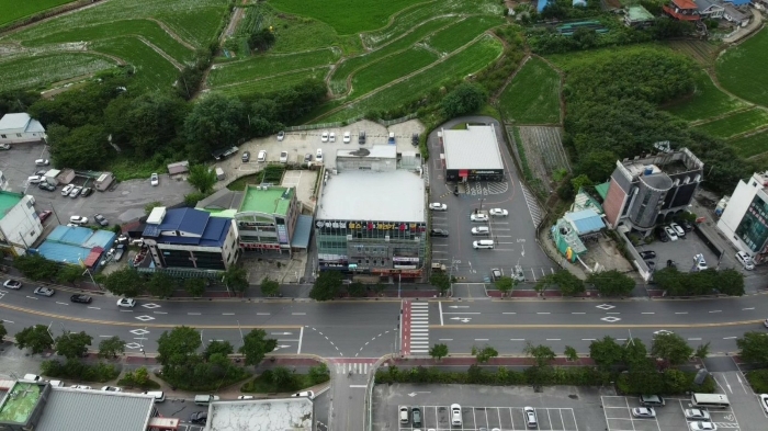 본건 및 주위환