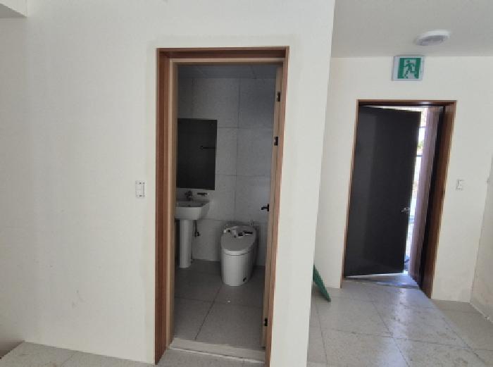 목록4. 건물 2층 객실(화장실) 전경(8)