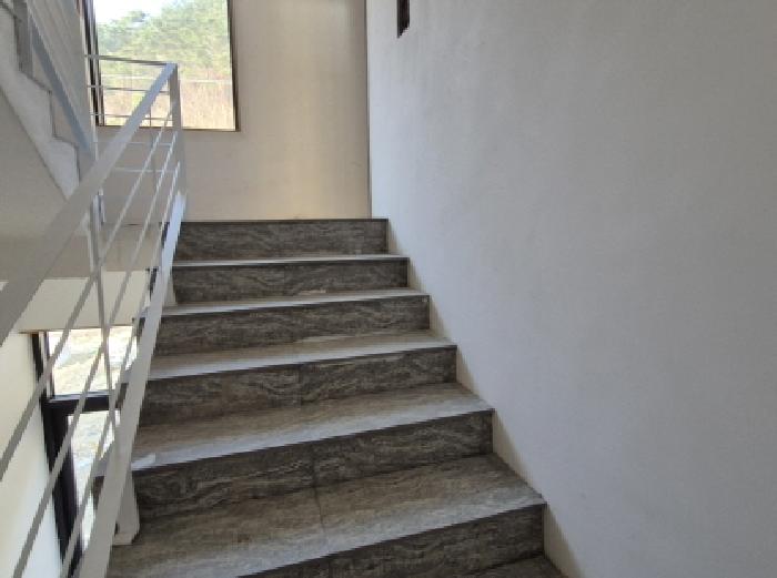 목록6. 건물(2동) 3층 계단 전경(14)