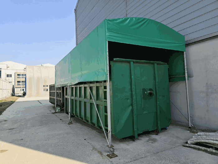 제시외 트럭적재함(평가외) 전경