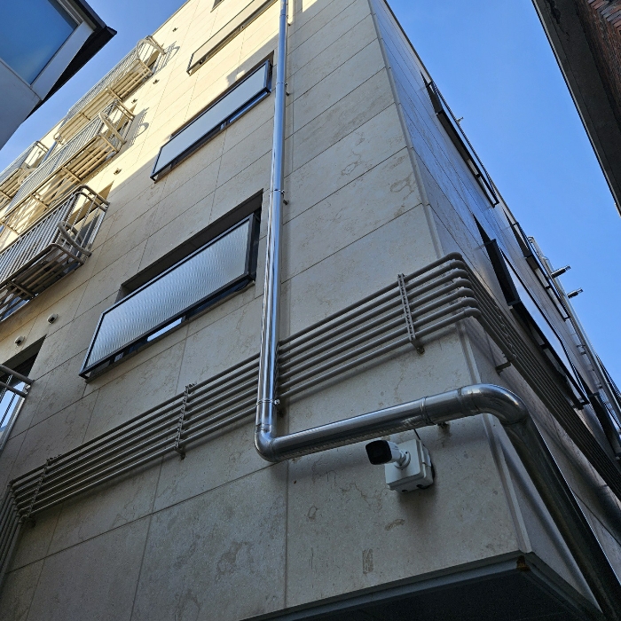 본건 소재 건물 일부