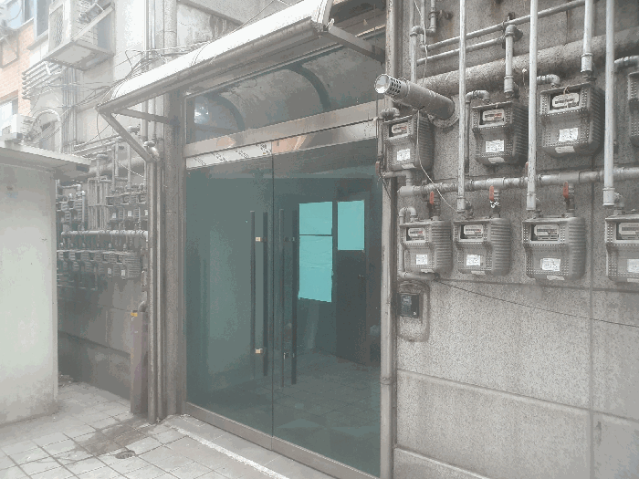 1층 측면 공동 주 출입구