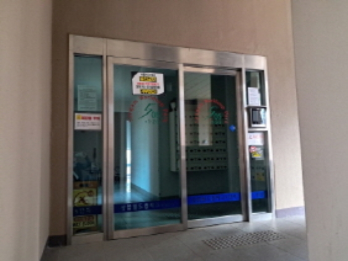 505동 공동출입문