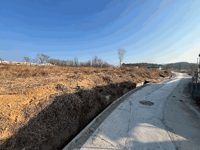 본건 기호 8) 전경