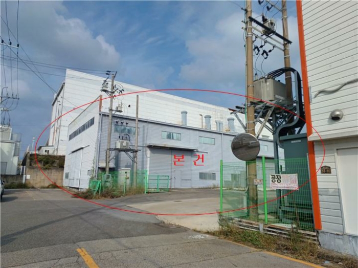 본건 전경 - 남측 인근에서 촬영