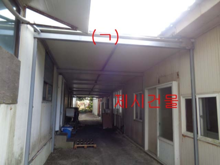 소재지5(안성리7,8) 제시건물 제1호 및 제시외 건물(ㄱ) 사진