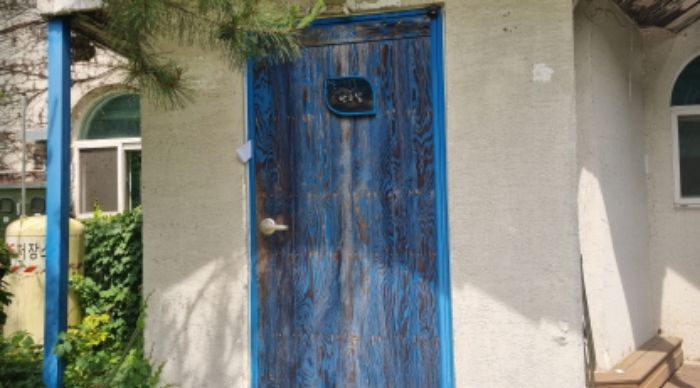 목록 2. 건물의 에이동 2층 객실(망고실)