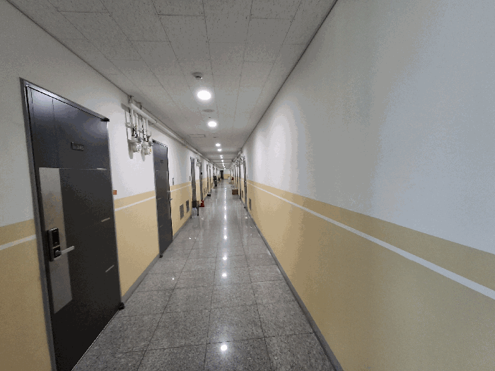 359호 소재 통로 상황