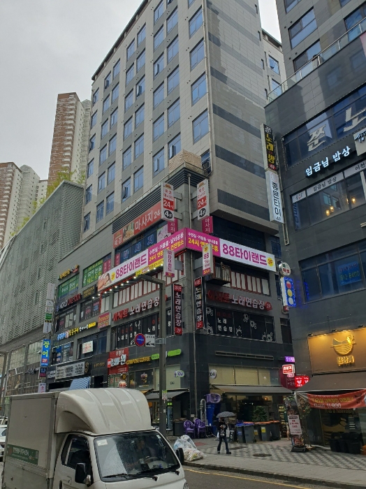 본건 건물 전경1