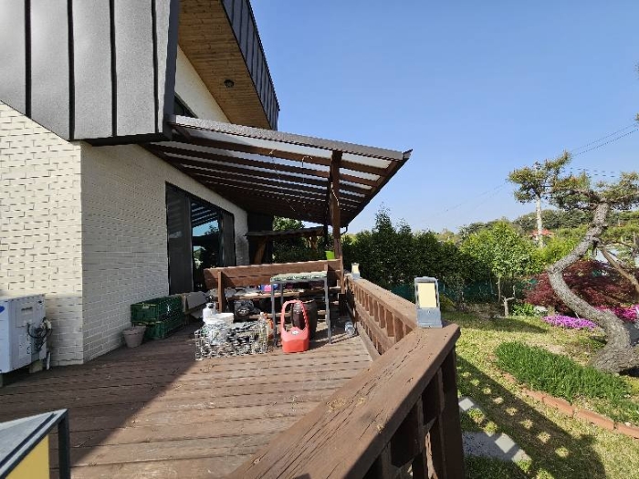 제시 목록 1 및 위지상 제시 목록 2 전경(제시외 비가림 구조물) 