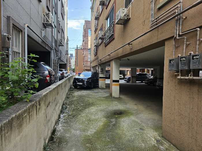 본건 북서측 경계 주위환경