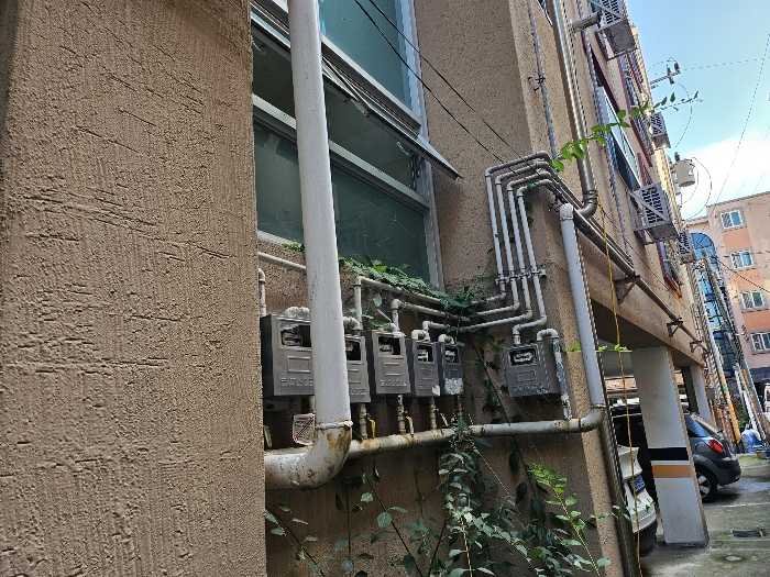 본건 남동측 주위환경