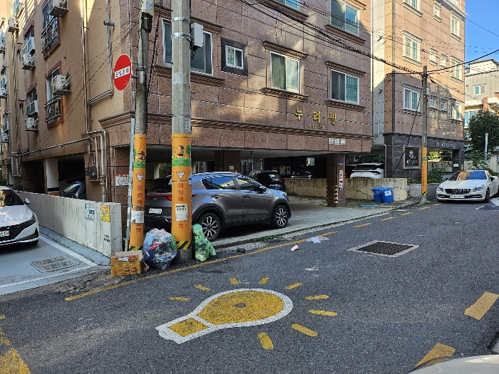 본건 북동측 인접도로 주위환경