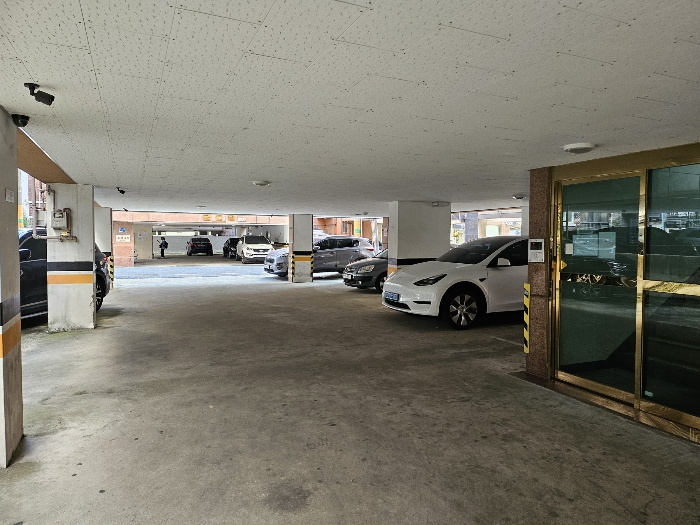 기호(1) 1층 제시외 피로티주차장