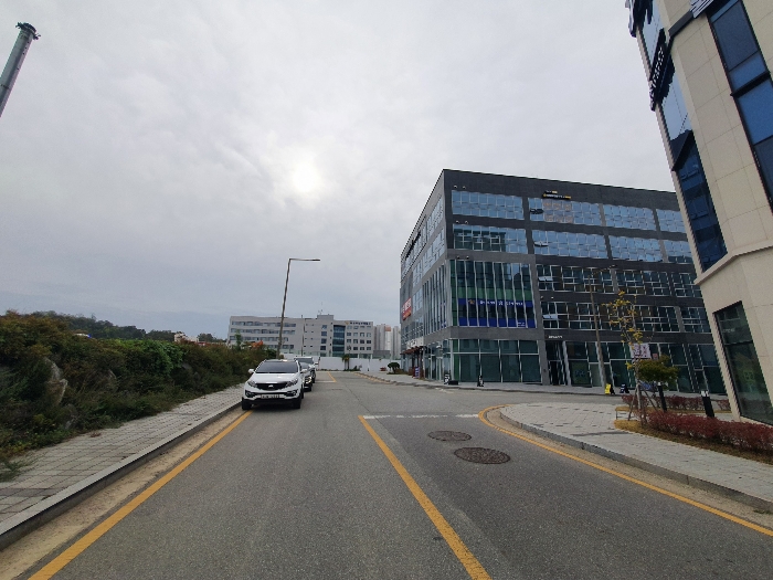 본 건 북 동 측 주 위 환 경