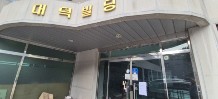 2층 공동현관 출입문(목록2)