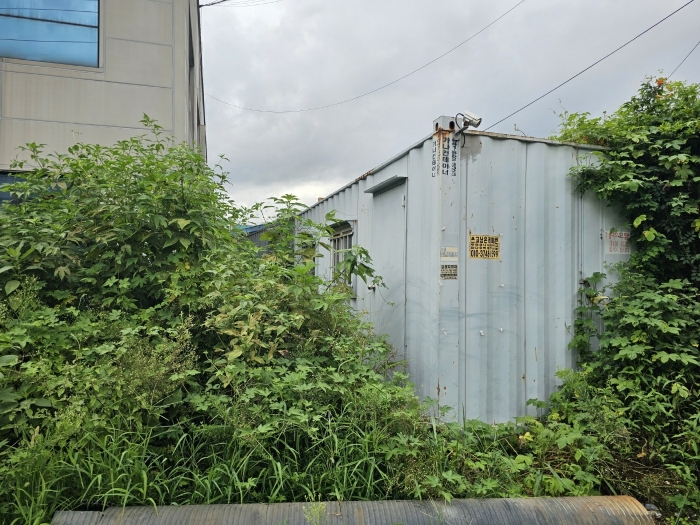 제시외 컨테이너박스(㉡,㉢)