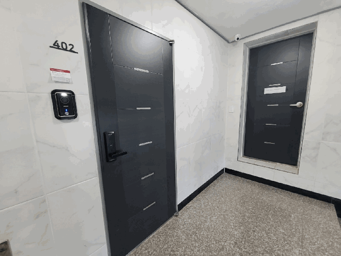 본건 건물 4층 복도 부분 전경 1