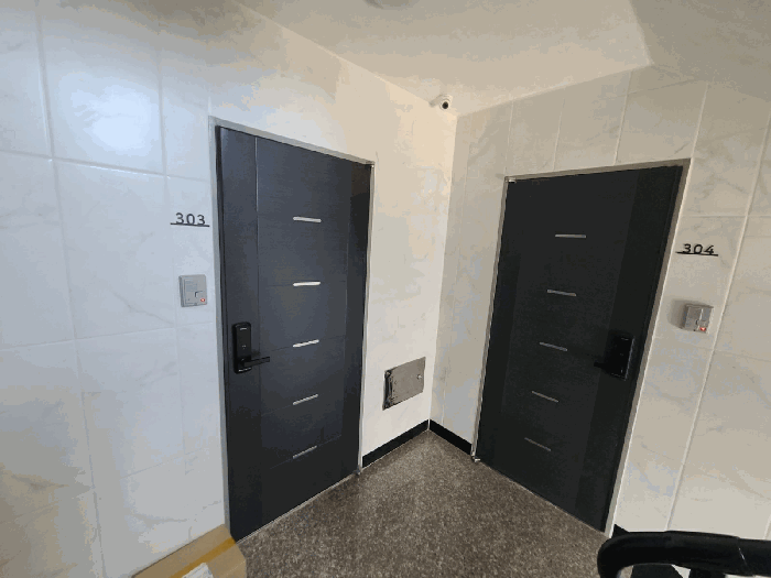 본건 건물 3층 복도 부분 전경 2