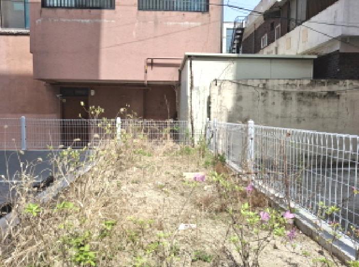 건물 뒷쪽 모습