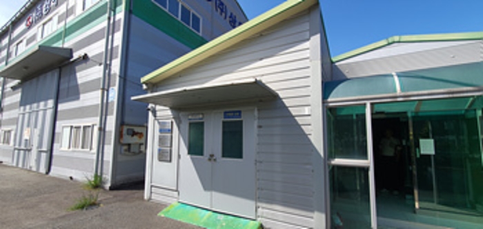 제시 건물 (다)사무실 앞쪽-제시외 단층 측정실 일부