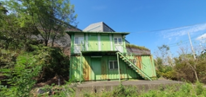 기호 1,4,5 토지 지상의 제시외 컨테이너 