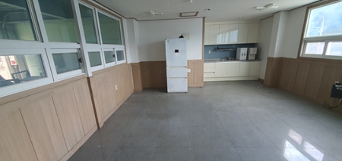 기호 5 제시 건물 2층 내부 