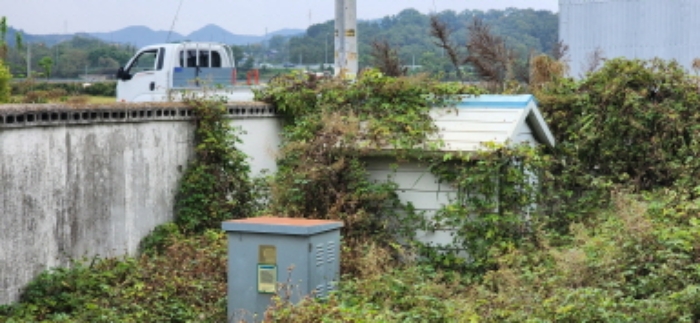 본건 및 주변, 변소