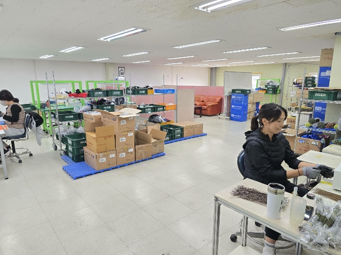 제시외 건물 ㅁ) 전경 (2층부분)