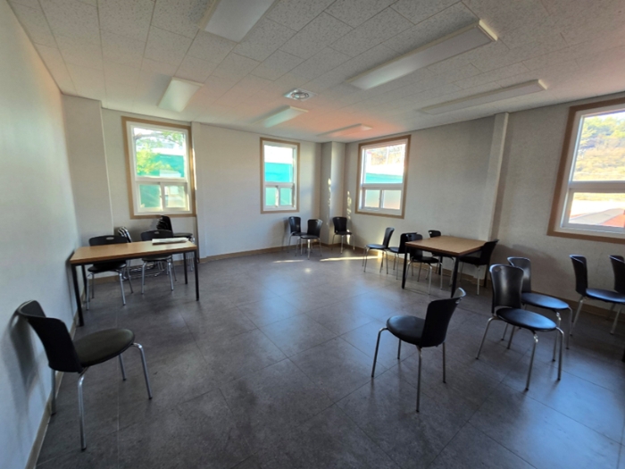 기호(바) 2층 내부