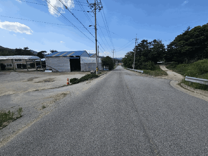 본건 기호(9) 인접 도로