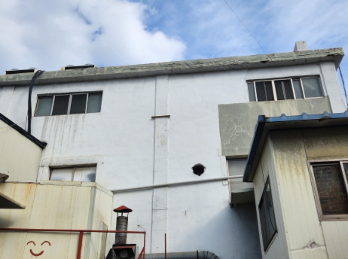 제시외 3층 창고(소유자으 창고로 사용중)