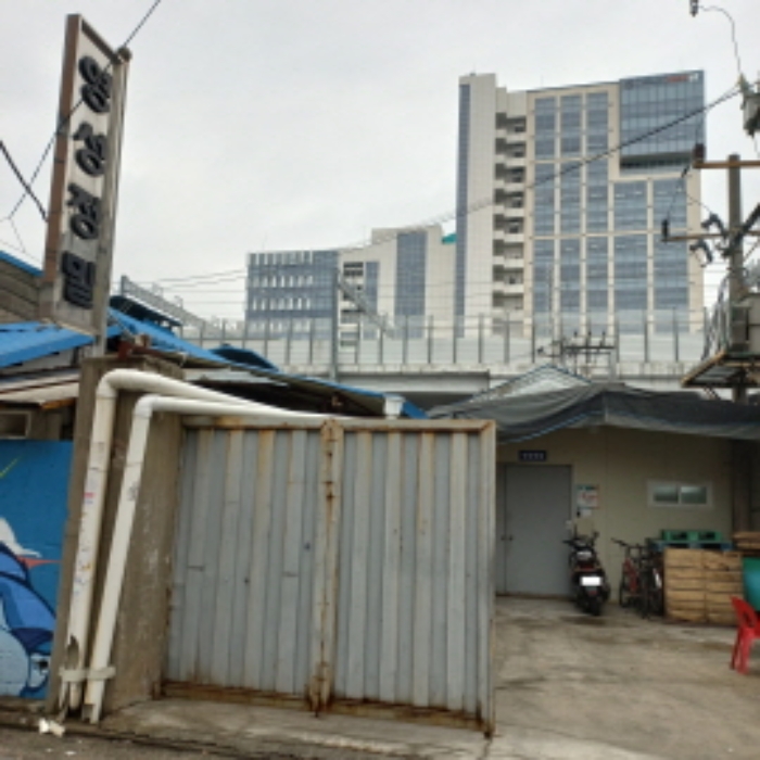 영성정밀(우측에서 3번째 건물)