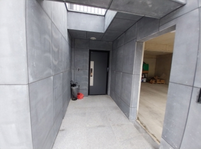 목록3 경매외 건물 출입구