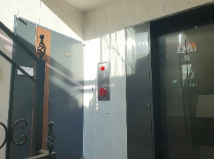 3층 세대 출입문 현황(301호)1