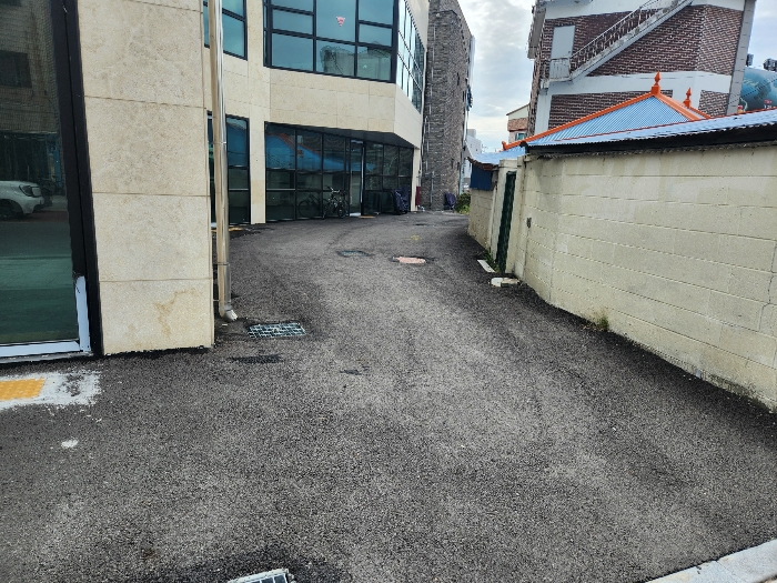 본건 북서측 도로