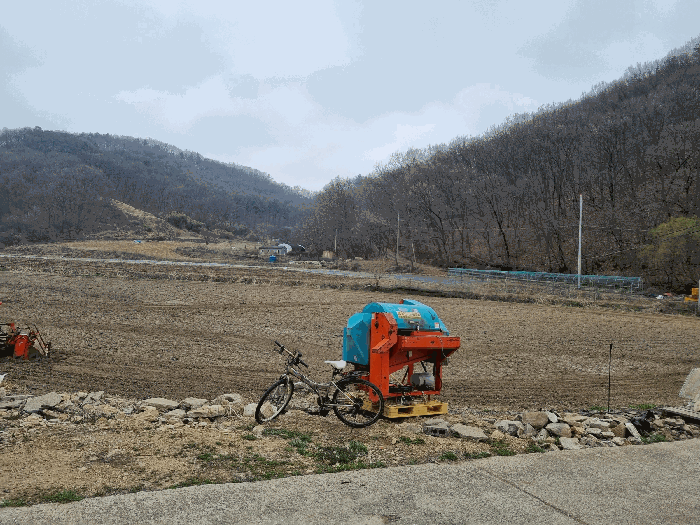 대상 임야 원경
(중하단부와 우측부)