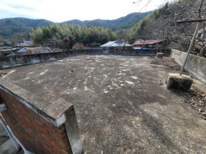 물건2, 주택 옥상 일부 전경