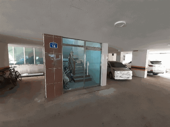 1층 옥내주차장